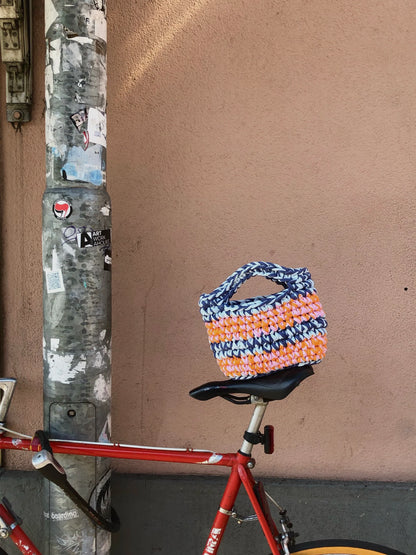 JOSI-TASCHE | Häkelanleitung für eine kleine, dicke Handtasche, T-Shirt-Garn, deutsches PDF-Dokument | Festnetztaschen