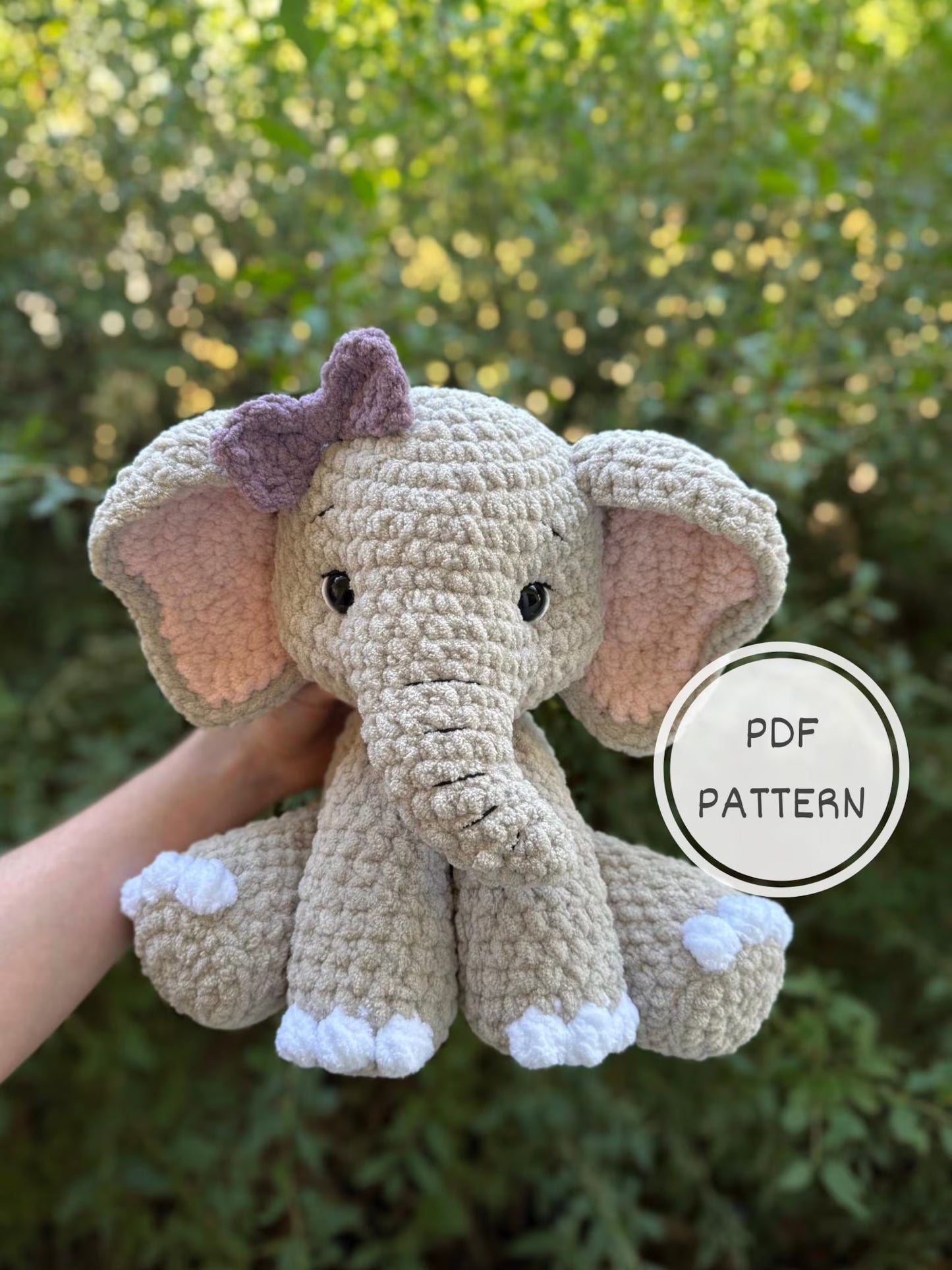 Häkelanleitung für einen sitzenden Elefanten (Safari Amigurumi) – Stofftier