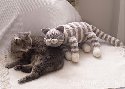 Häkelanleitung für eine schlafende Katze, Plüschkätzchen