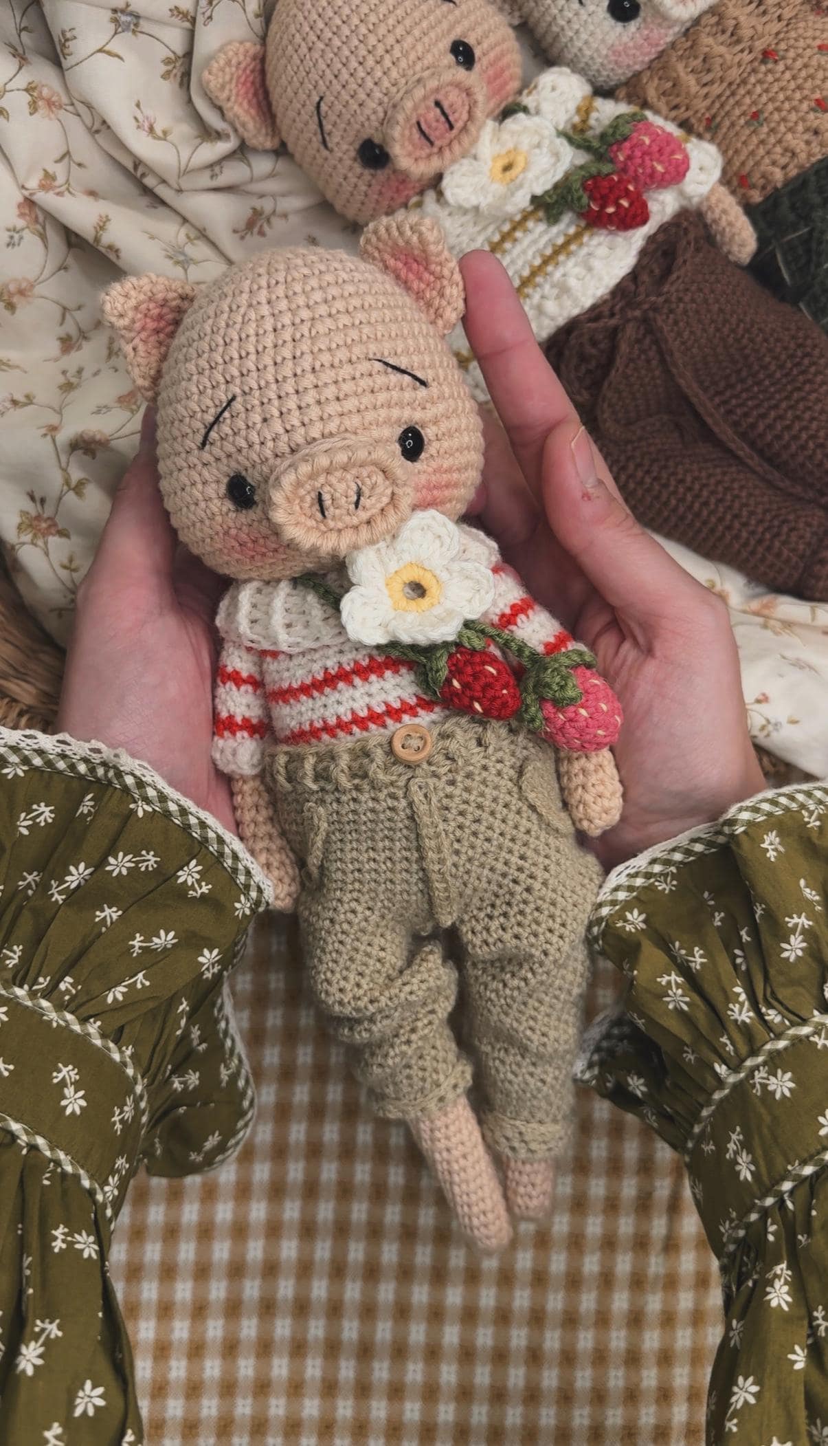 Häkelanleitung, Häkelanleitung, ELLIOT das Erdbeerferkel, ENGLISCHE Häkelanleitung, Amigurumi, Deutsche Anleitung
