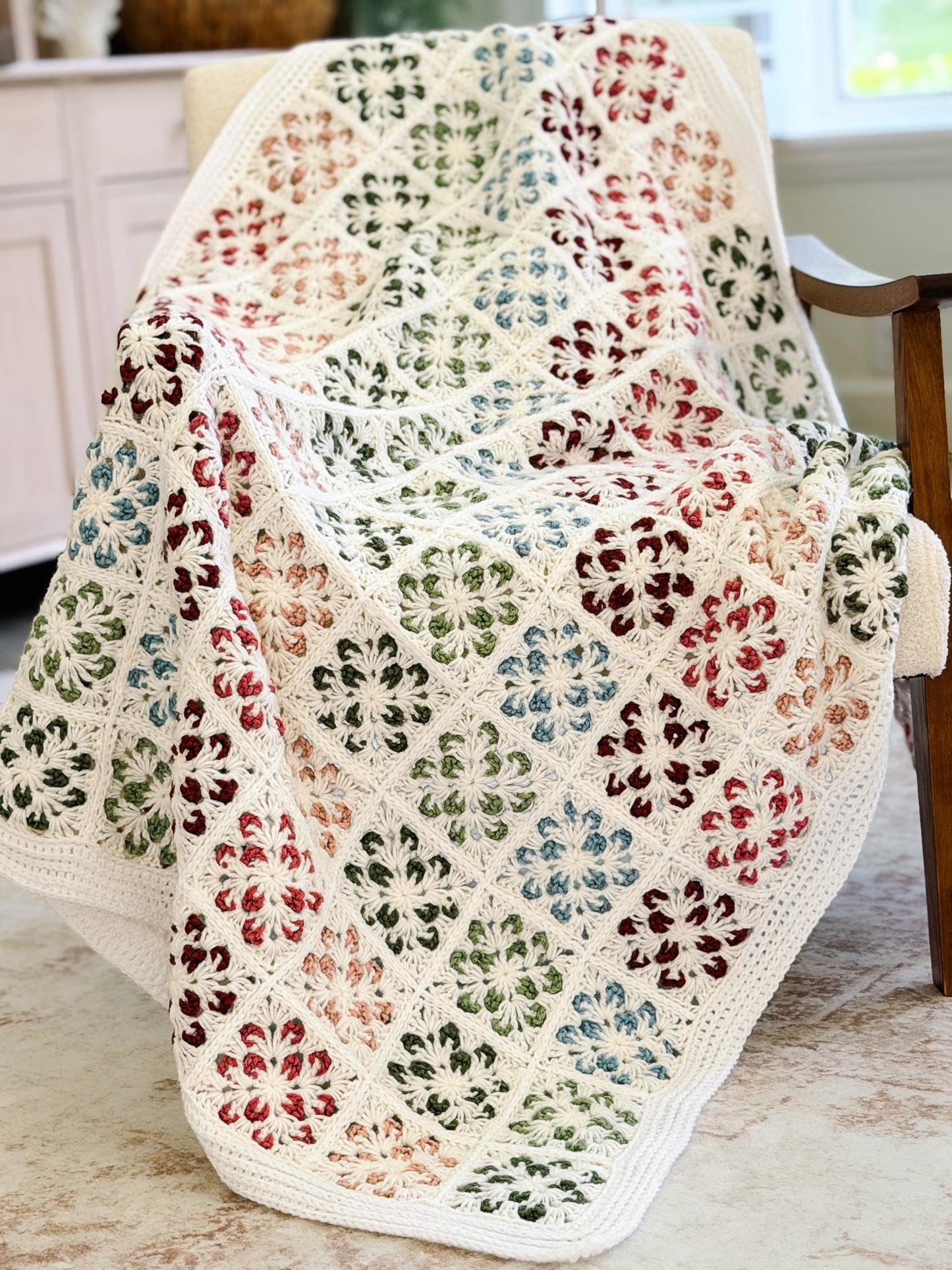 HÄKELANLEITUNG + VIDEO: Blossom Granny Square-Decke | Flower Granny Square-Decke | 9 Größen von Lovey bis Twin | Sofortiger PDF-Download