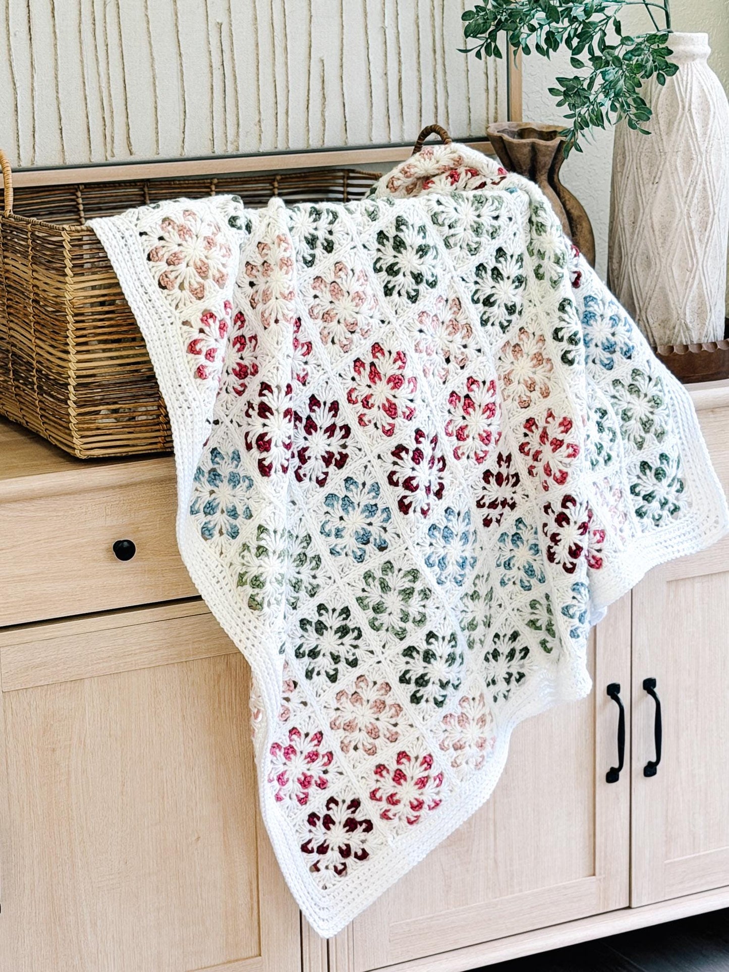 HÄKELANLEITUNG + VIDEO: Blossom Granny Square-Decke | Flower Granny Square-Decke | 9 Größen von Lovey bis Twin | Sofortiger PDF-Download